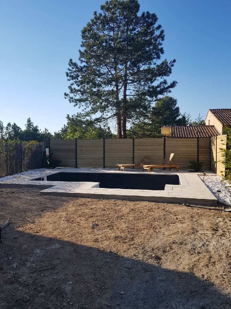 Achat de monolithes et pierres décoratives pour jardin Carry-le-Rouet 13620