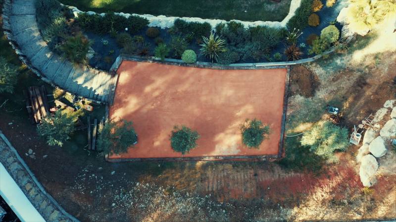 terrain pétanque tout en naturel en sable stabilisé à Aix-en-Provence