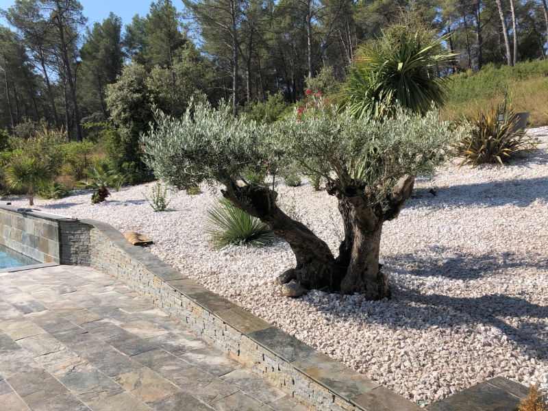 livraison ballast blanc pour drainage et aménagement extérieur à Marseille