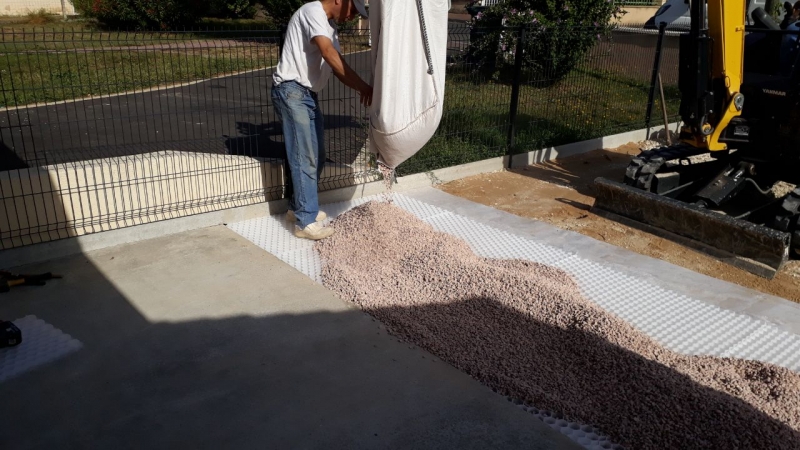 Commande de matériaux de construction et des graviers décoratifs sur Pertuis